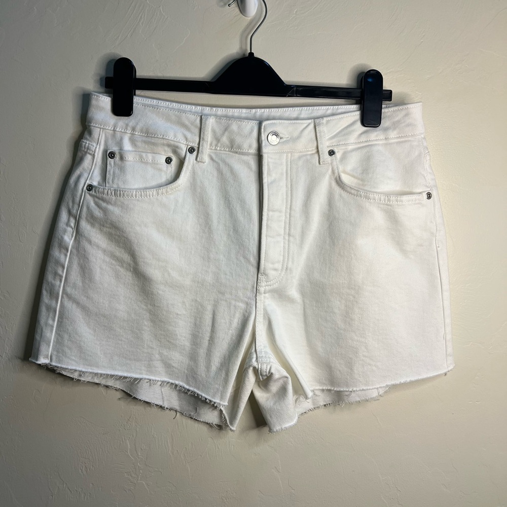 ANTONIO MELANI White Jean Shorts‎